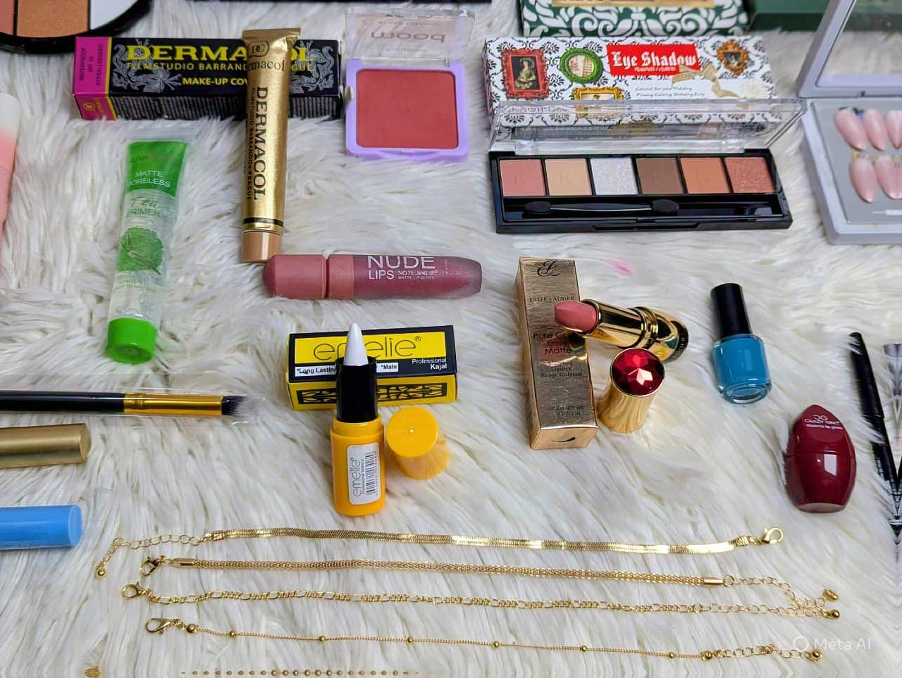 *33-in-1 December Beauty Deal