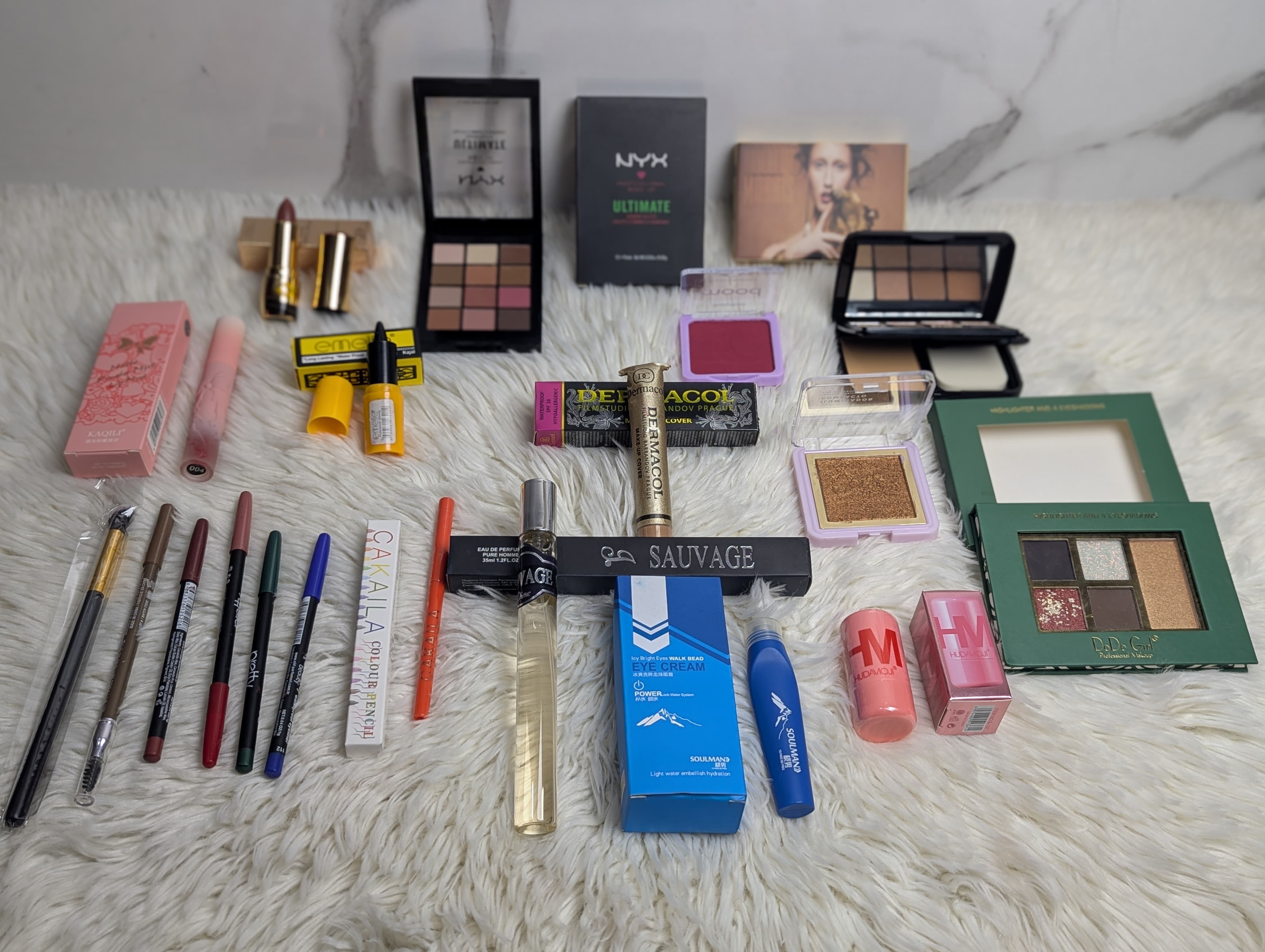 GLAMOUR DEAL 19 IN 1