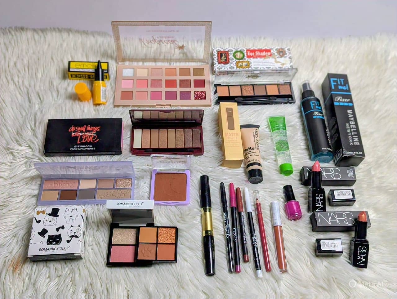 Sunday Deal 🔥: 22in1 Makeup Kit