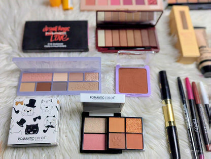 Sunday Deal 🔥: 22in1 Makeup Kit