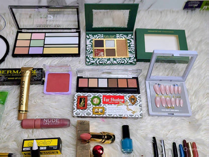 *33-in-1 December Beauty Deal