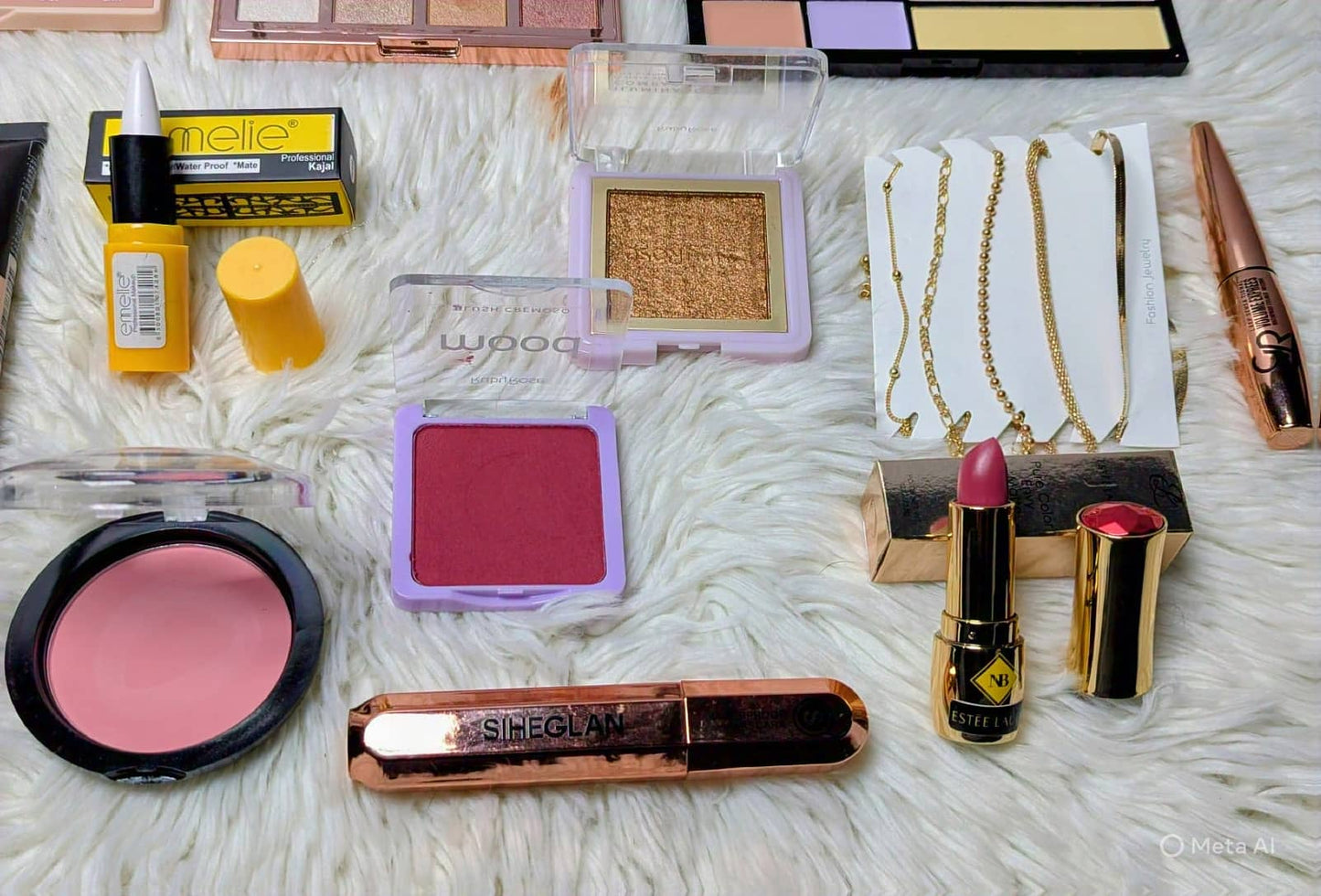 *Paris Deal 24-in-1 Makeup Kit*